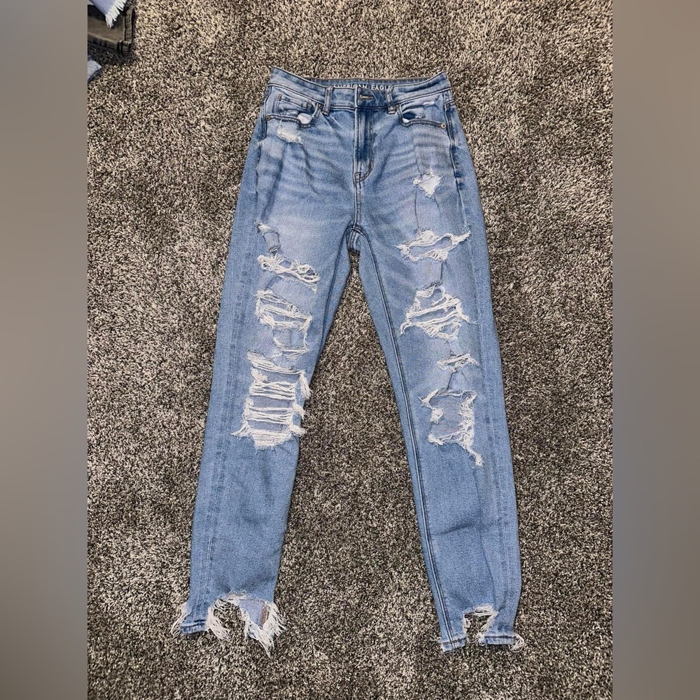 American Eagle mom jeans:
